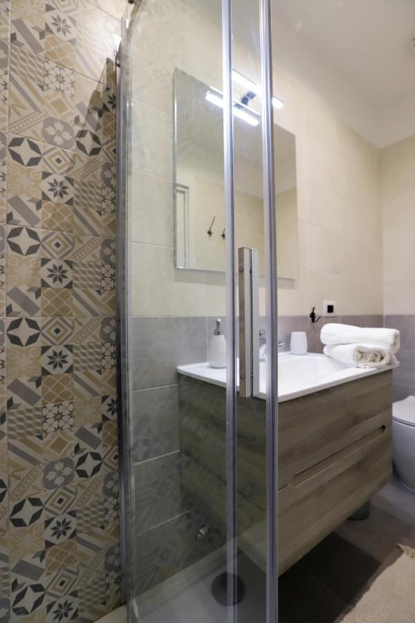 Habitación Triple Confort con ducha
