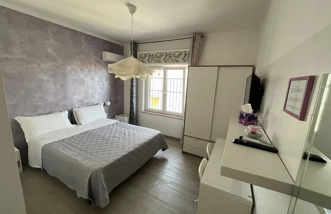 F.Rooms Napoli-1
