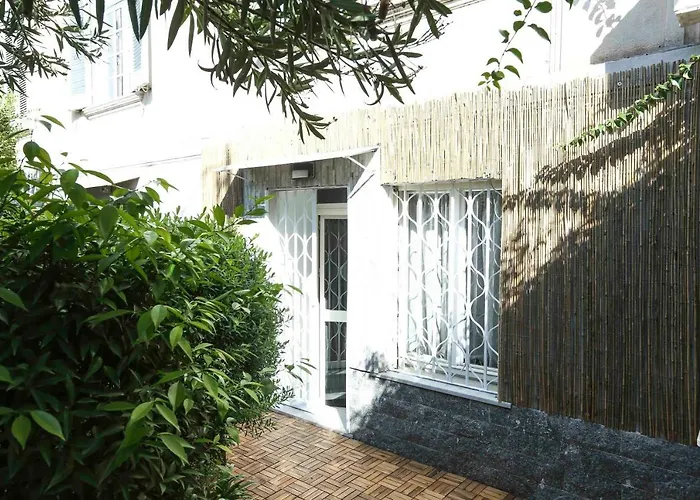 Sanfelice Apartments